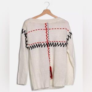 VENUS White Sweater with Red and Black Details Size M